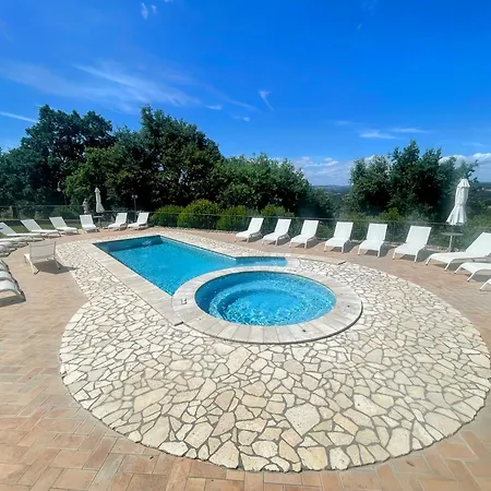 Pool And Jacuzzi - Charming In Umbria Villa Montefiascone