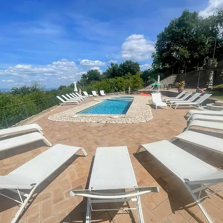 Pool And Jacuzzi - Charming In Umbria