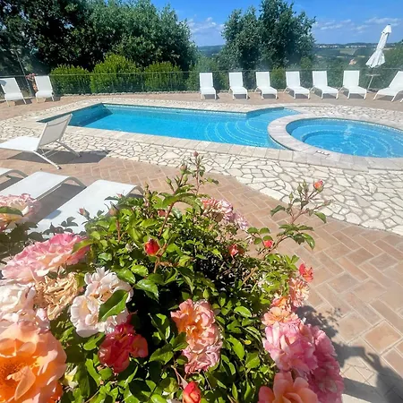 Pool And Jacuzzi - Charming In Umbria Villa *