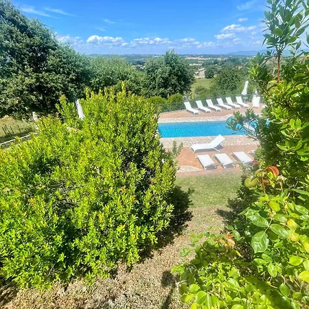 Pool And Jacuzzi - Charming In Umbria Villa